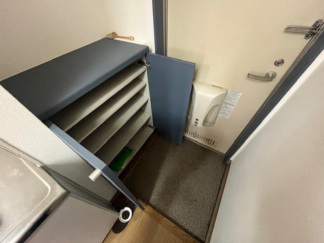 ＪＲ京浜東北線 蕨駅 徒歩8分 2階建 築24年の玄関写真