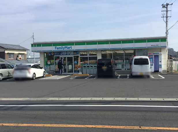 コンビニ　ファミリーマート 高松仏生山南店（コンビニ）まで536m