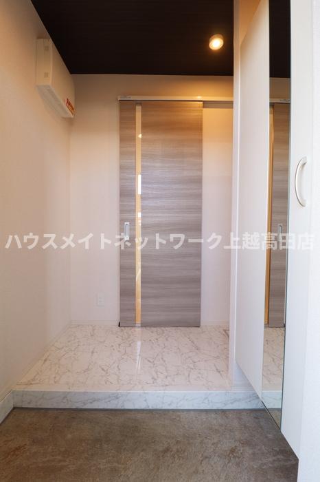 玄関　玄関