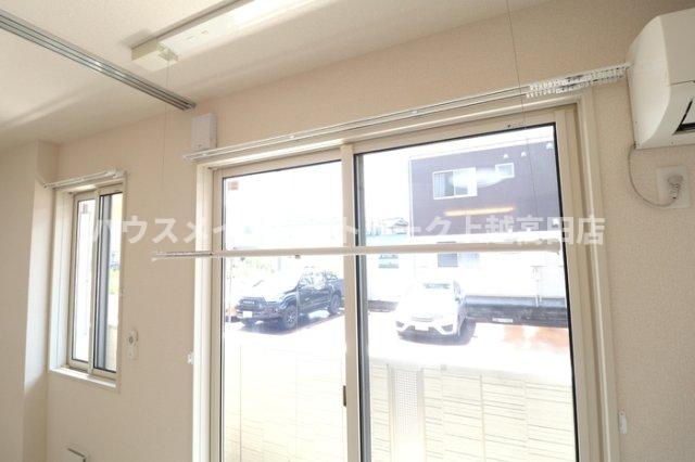 その他設備　室内物干し