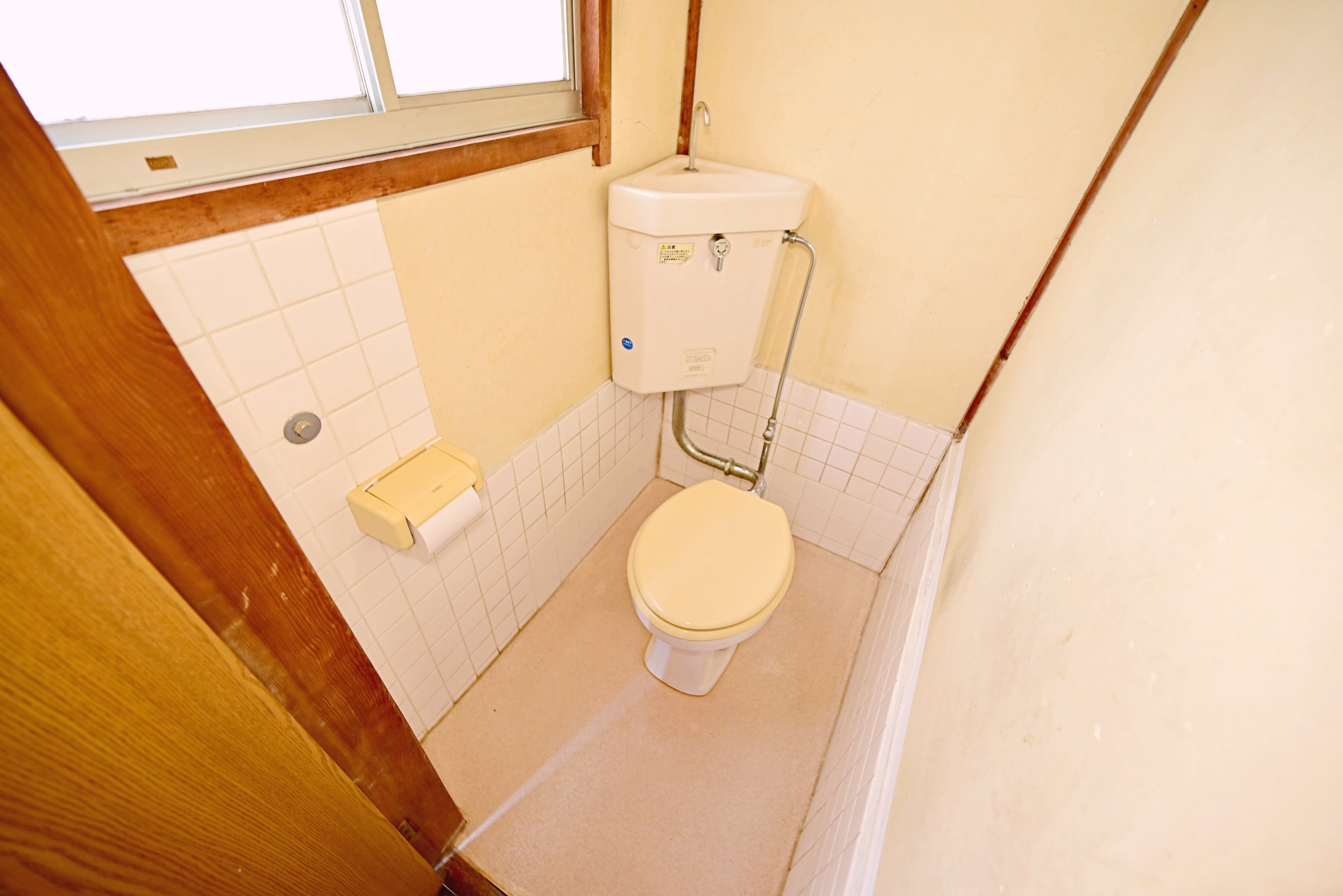 ＪＲ山陽本線 向洋駅 徒歩28分 2階建 築46年のトイレ写真