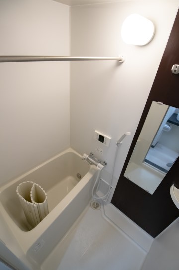 バス・シャワールーム　他部屋写真参照