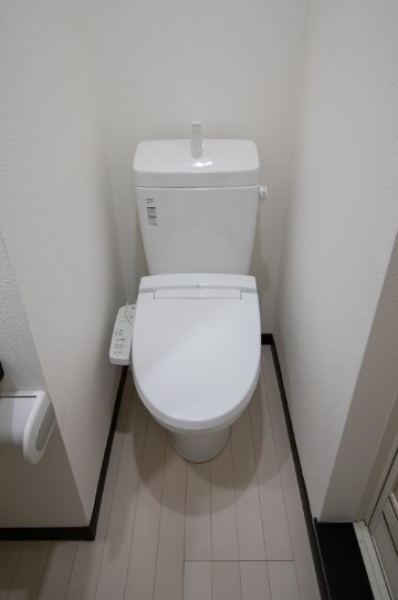 トイレ　他部屋写真参照