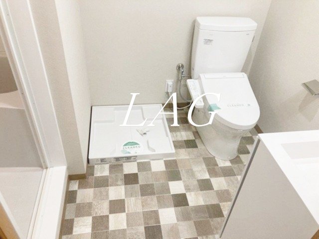 東京メトロ日比谷線 秋葉原駅 徒歩10分 5階建 築3年のトイレ写真