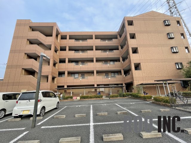 ロイヤルヒルズ青山の外観写真