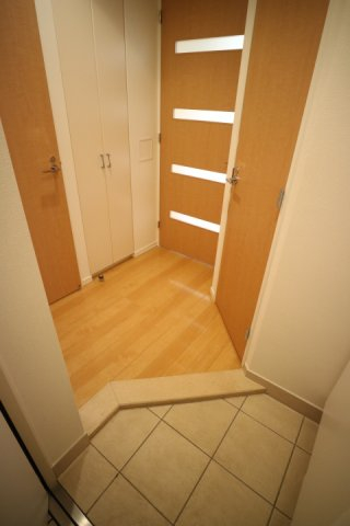 玄関　他部屋参考写真