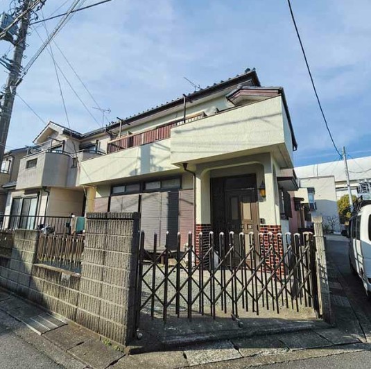 旭町貸家の外観写真