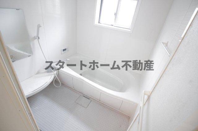 ＪＲ高徳線 徳島駅 バス乗車時間：26分 最寄りバス停で下車 徒歩5分 2階建 築15年の風呂写真
