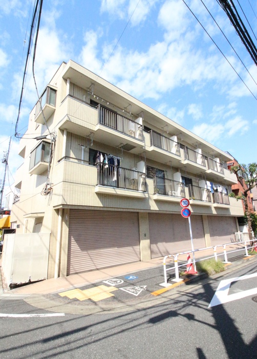 ファミネスハイツ海老沢の外観写真