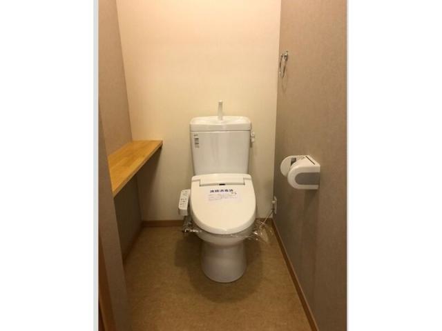 名鉄豊田線 米野木駅 徒歩5分 3階建 築14年のトイレ写真