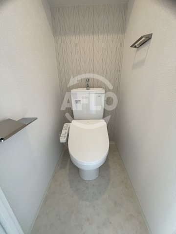 トイレ　エスリード弁天町ルシェンテ　トイレ