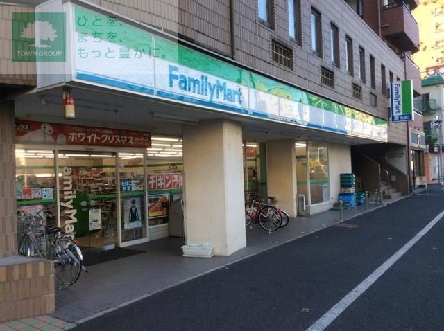 コンビニ　ファミリーマート（コンビニ）まで531m