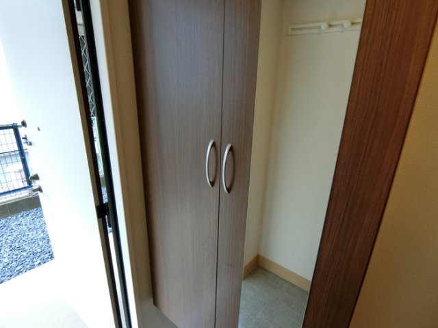 laid backの玄関写真