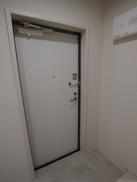 フジパレス出屋番館の玄関写真