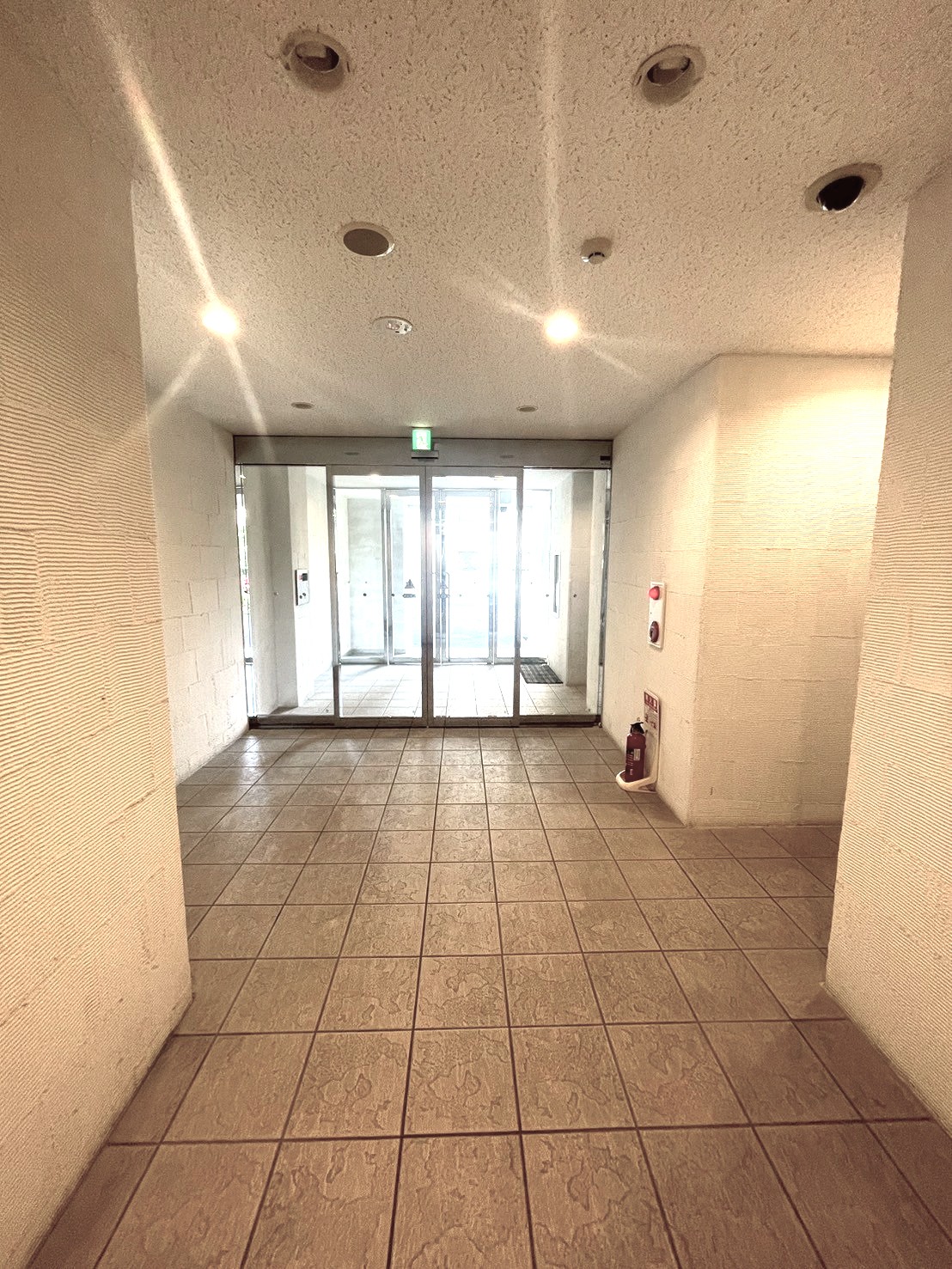 AZEST URAYASU Staの外観写真