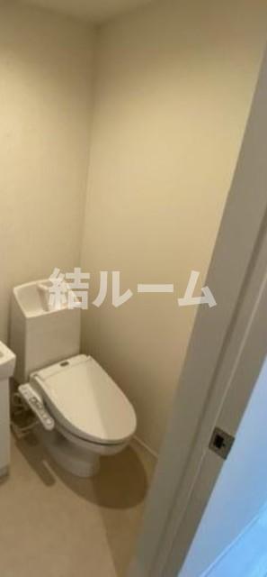 都営三田線 板橋区役所前駅 徒歩6分 3階建 築7年のトイレ写真