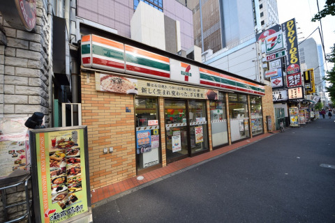 コンビニ　セブンイレブン千代田三崎町白山通店（コンビニ）まで360m