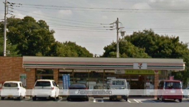 コンビニ　セブンイレブン伊勢崎田中島店（コンビニ）まで400m