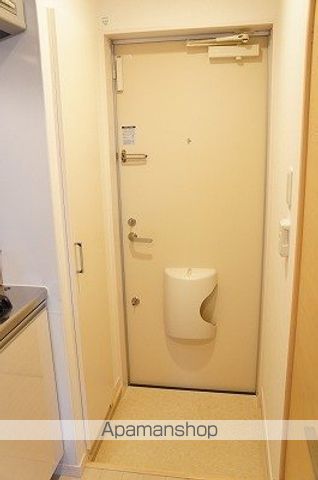 リブリ・薬園台の玄関写真