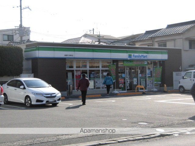 コンビニ　ファミリーマート高槻天川新町店（コンビニ）まで802m