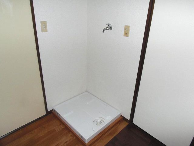 その他部屋・スペース　室内洗濯機置場です。