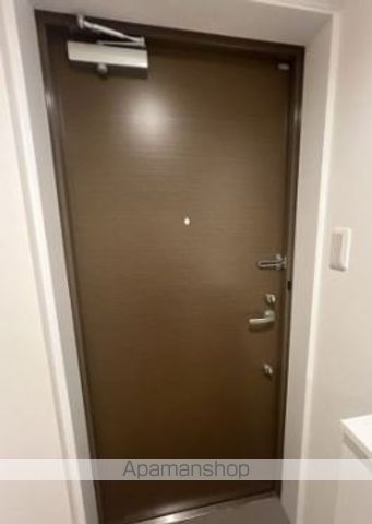 モント方南町の玄関写真