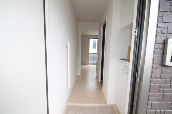 玄関　※別部屋の写真を掲載しています。ご了承下さい。
