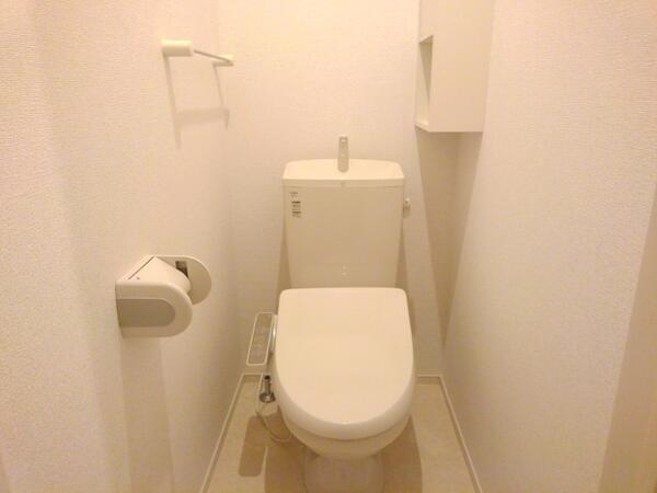 ＪＲ中央線 甲府駅 徒歩28分 2階建 築9年のトイレ写真