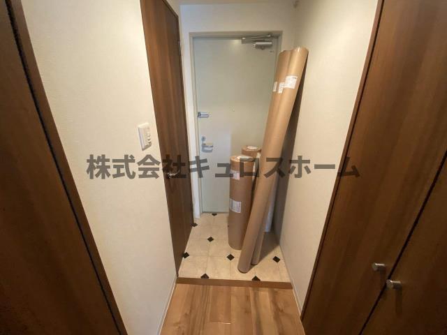 地下鉄千日前線 北巽駅 徒歩17分 3階建 築15年の玄関写真