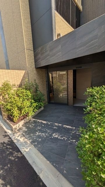 エントランス　名古屋で一番初期費用の安い賃貸専門の不動産会社です(^^)