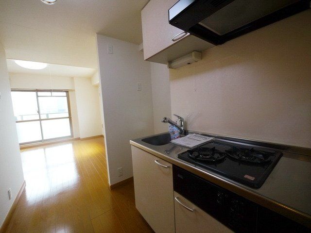 ＪＲ京浜東北線 大宮駅 徒歩10分 10階建 築19年のキッチン写真
