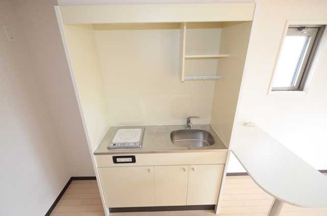 キッチン　1口IHコンロで火を使わず、料理初心者の方にもおすすめです！