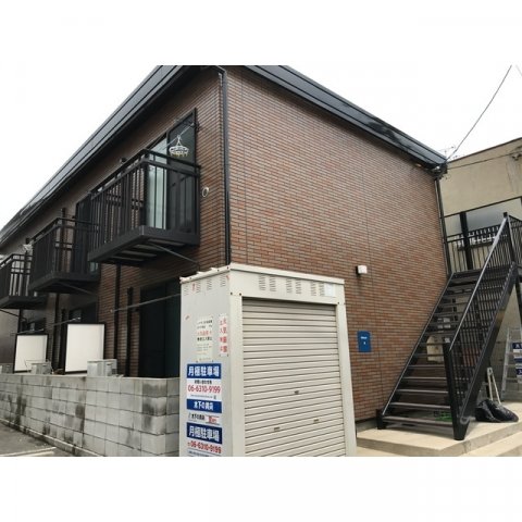 建物外観　宅配ボックス付きで安心です♪