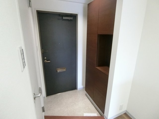 昭和町エクセルハイツの玄関写真