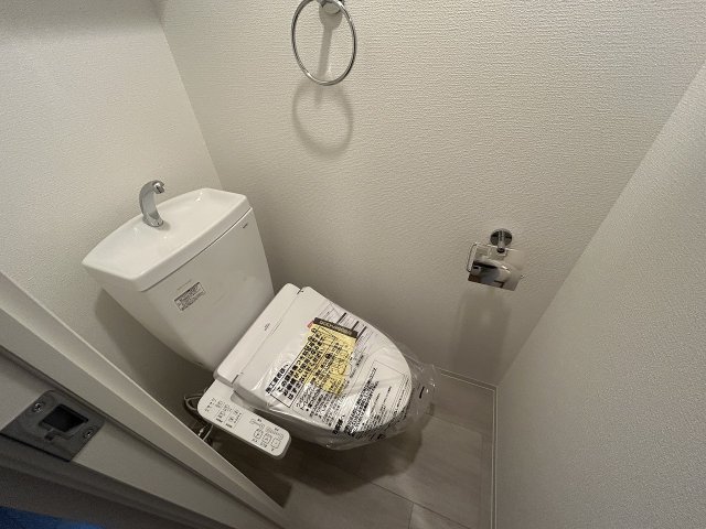セレニテ兵庫エクラのトイレ写真