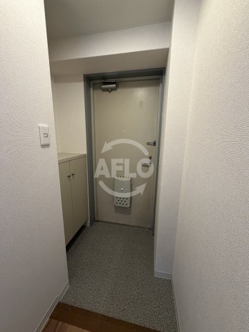 玄関　シャト―元町　　玄関