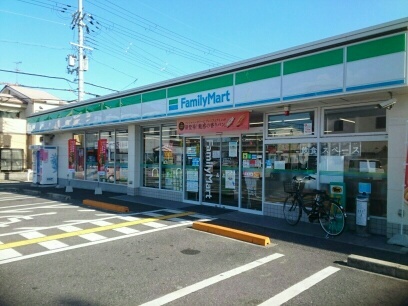 その他　ファミリー マート様まで910m