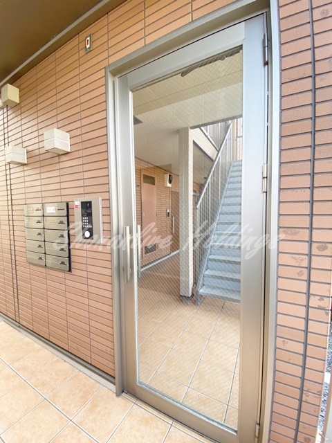 エントランス　オートロック付エントランス♪