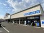 ドラックストア　カワチ薬品 仙台東店（ドラッグストア）まで889m