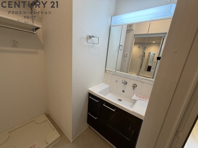 洗面設備　独立洗面化粧台付きです！
