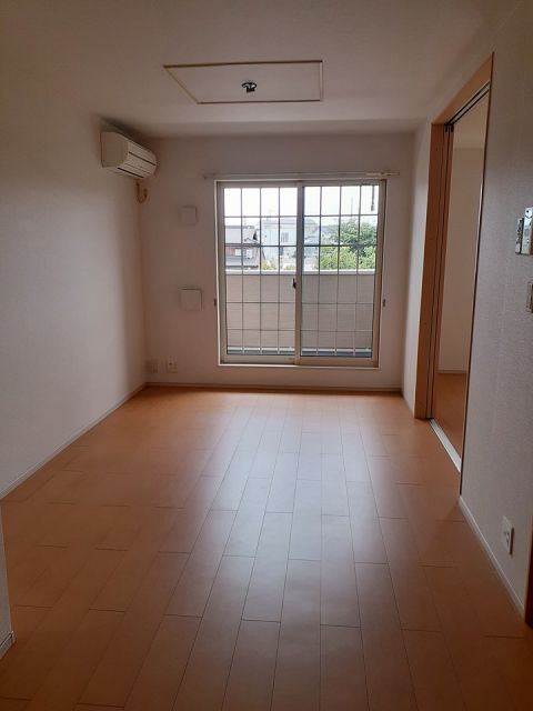 カーサ尾城の居間写真