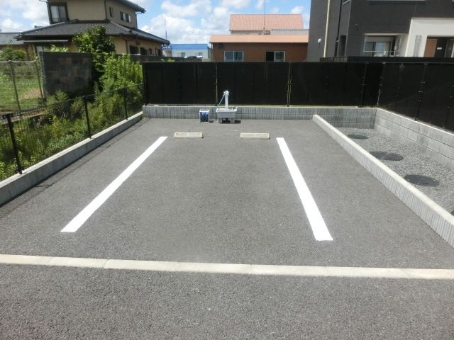その他共有部分　敷地内に洗車スペースもございます