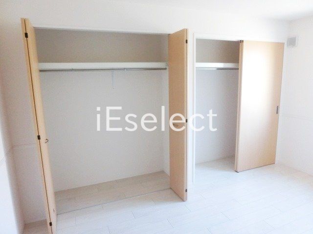 収納　洋服もかけられるクローゼット♪