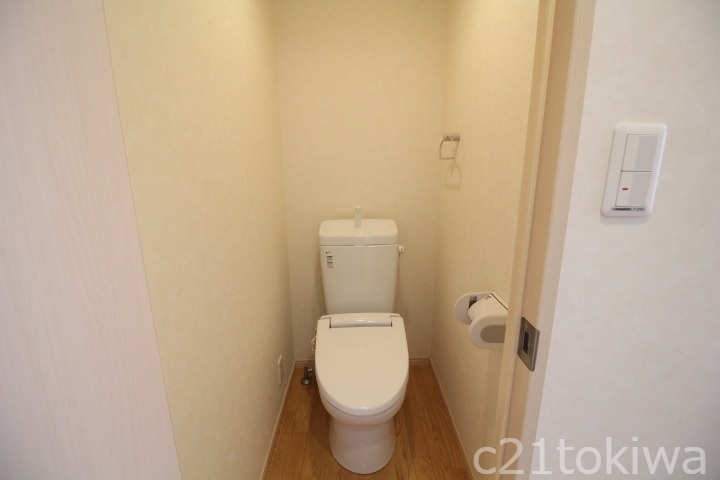 トイレ　※同建物別部屋写真です