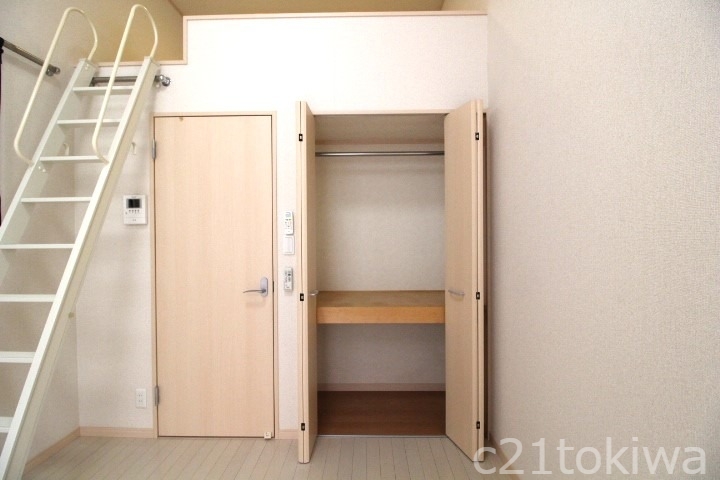 収納　※同建物別部屋写真です