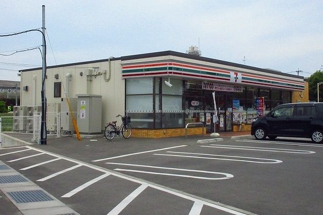 コンビニ　セブンイレブン鹿島浜店（コンビニ）まで500m