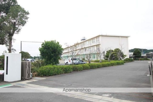 中学校　栄川中学校（中学校）まで2769m