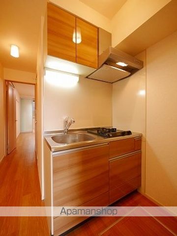 東急田園都市線 用賀駅 徒歩6分 2階建 築13年のキッチン写真