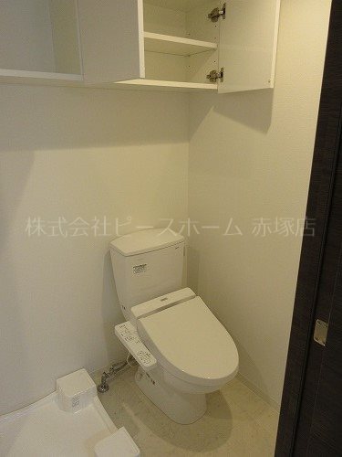 トイレ　別号室参考写真