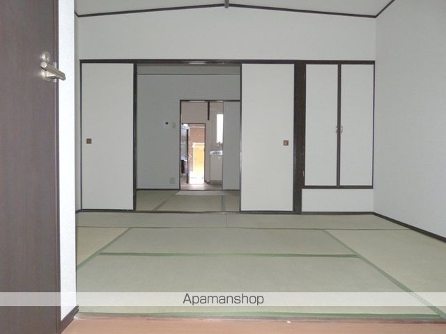 村田マンションの居間写真